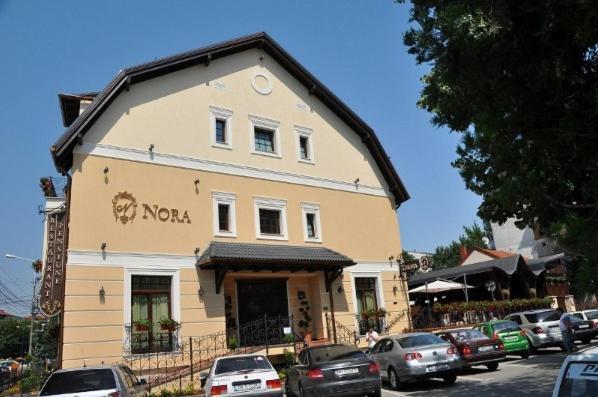 Pensiunea Nora Timisoara Ngoại thất bức ảnh